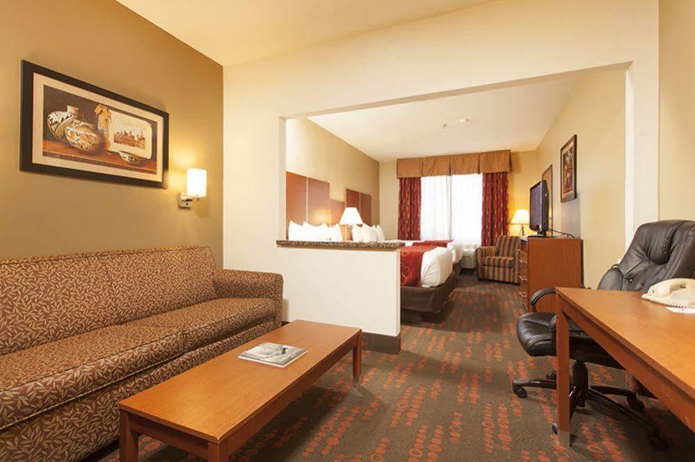 Holiday Inn Express & Suites - Santa Fe, An Ihg Hotel Dış mekan fotoğraf